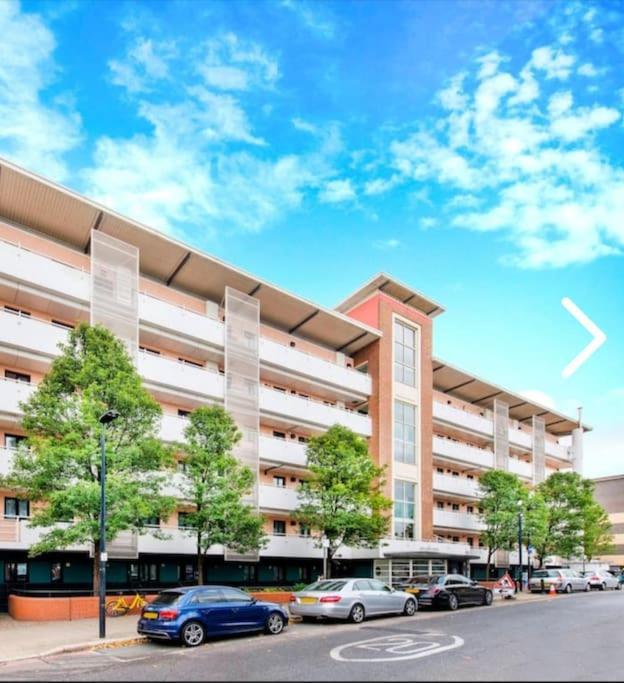 Bright, Nice Interior, Close To The City, 2 Bedroom Apartment Londra Dış mekan fotoğraf