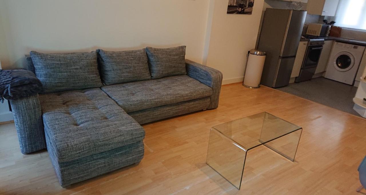 Bright, Nice Interior, Close To The City, 2 Bedroom Apartment Londra Dış mekan fotoğraf